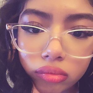 Meet your Posher, Yaretzy